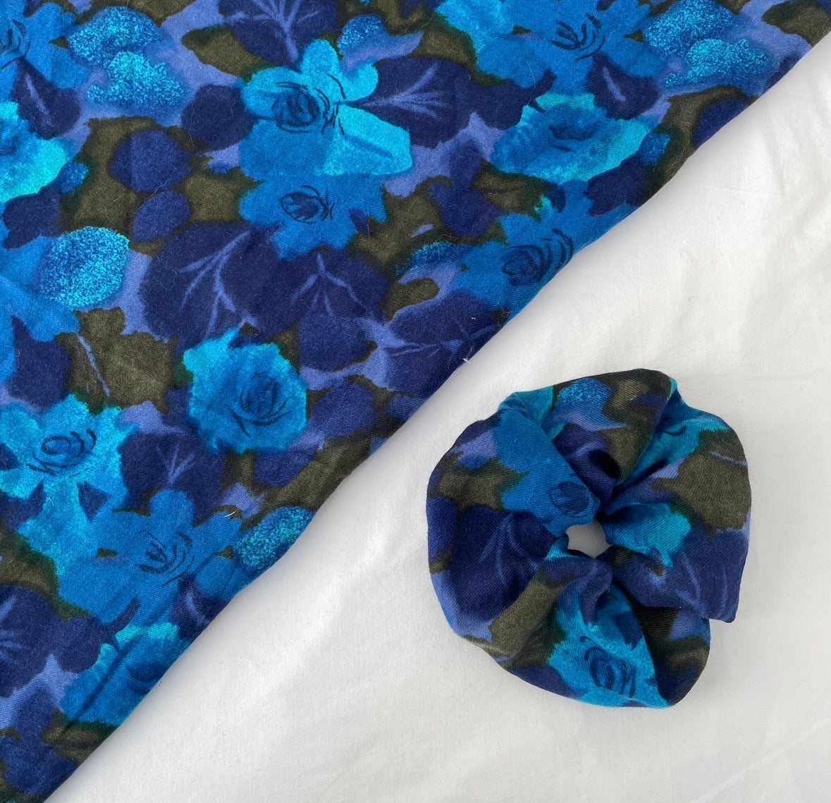 Blue and Black Abstract Floral Pattern Hair Scrunchie