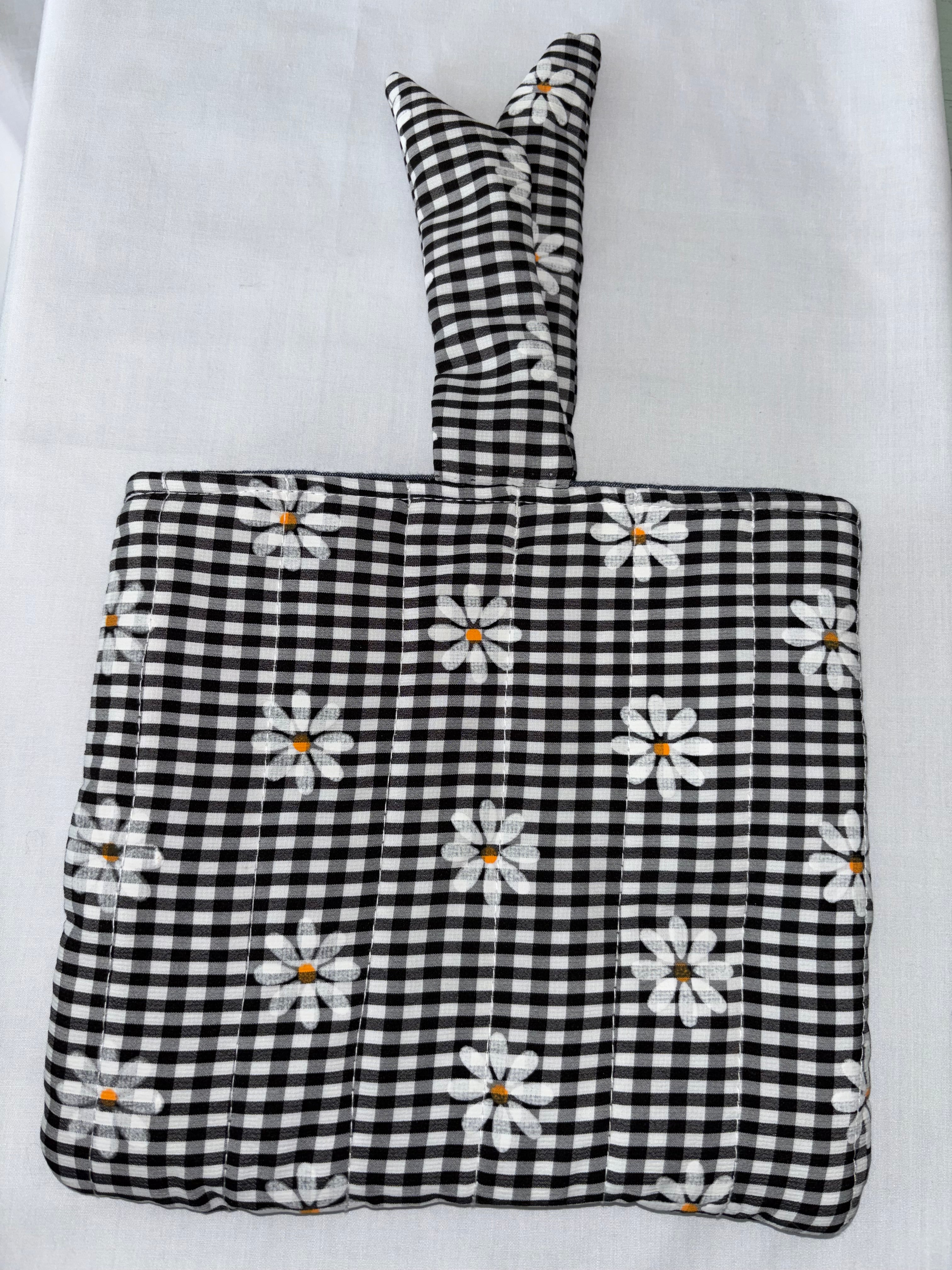 Black & White Daisy Flower Gingham Book Cover / Case / Sleeve