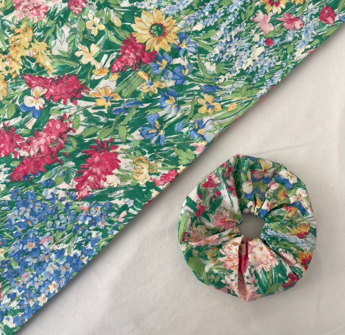 Green Multicoloured Abstract Flower Hair Scrunchie
