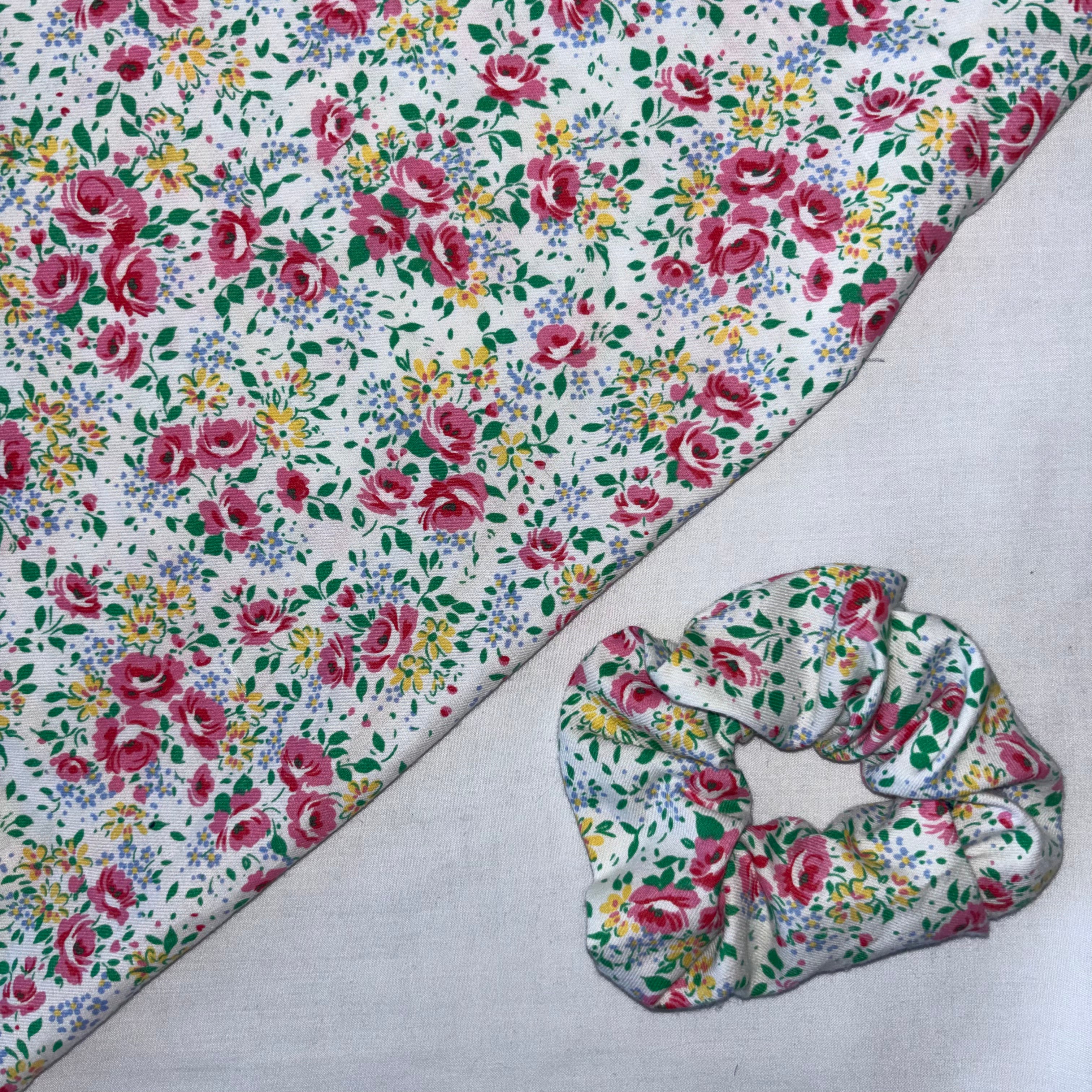 White Multicoloured Vintage Flower Scrunchie